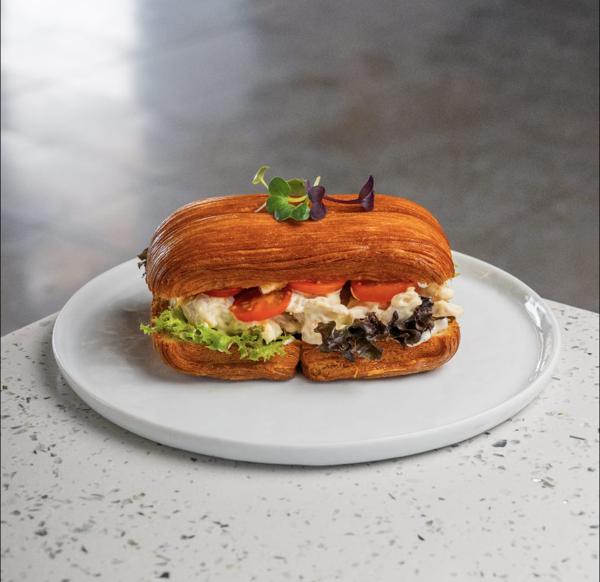 Chick'n Cream Croissant